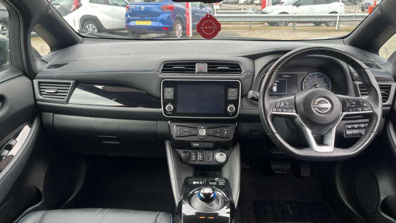 Nissan LEAF 110kW N-Connecta 39kWh 5dr Auto Electric Hatchback